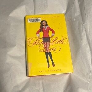 Used, Pretty Little Liars Novel - Hardback